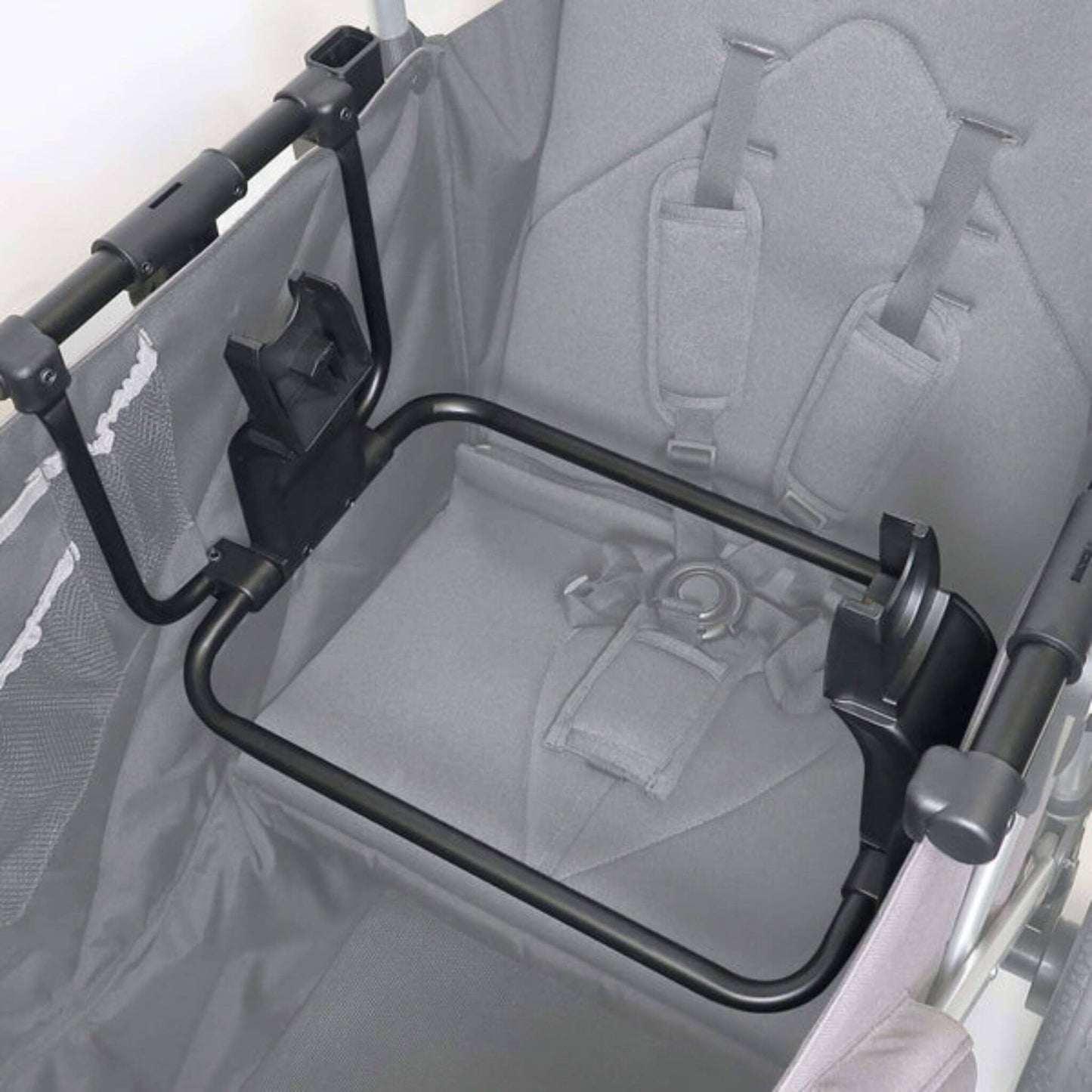 LarktaleCaravan_car_seat_adaptor_MaxiCosi_Nuna_Clek