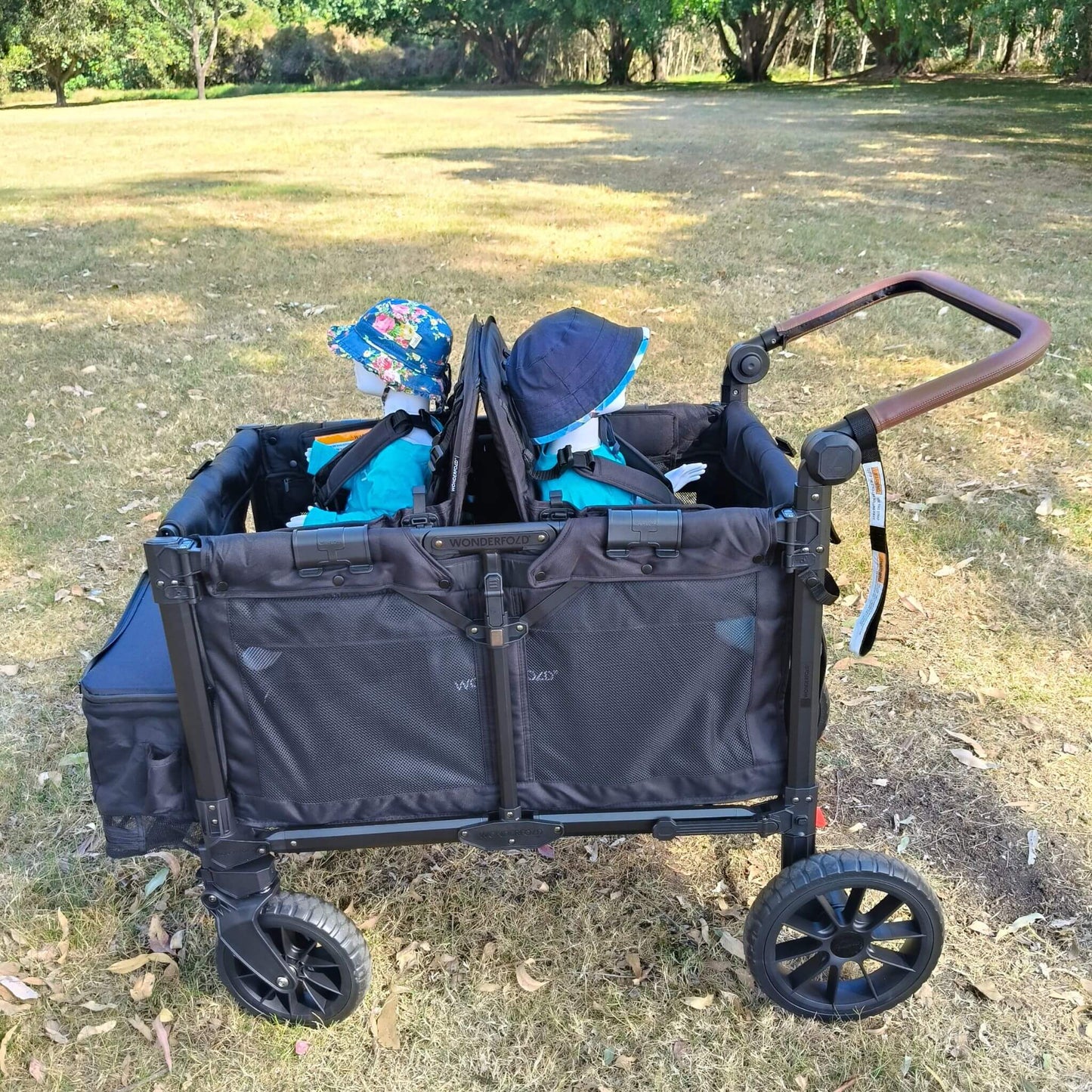 Seating_configurations_in_a_pram_wagon