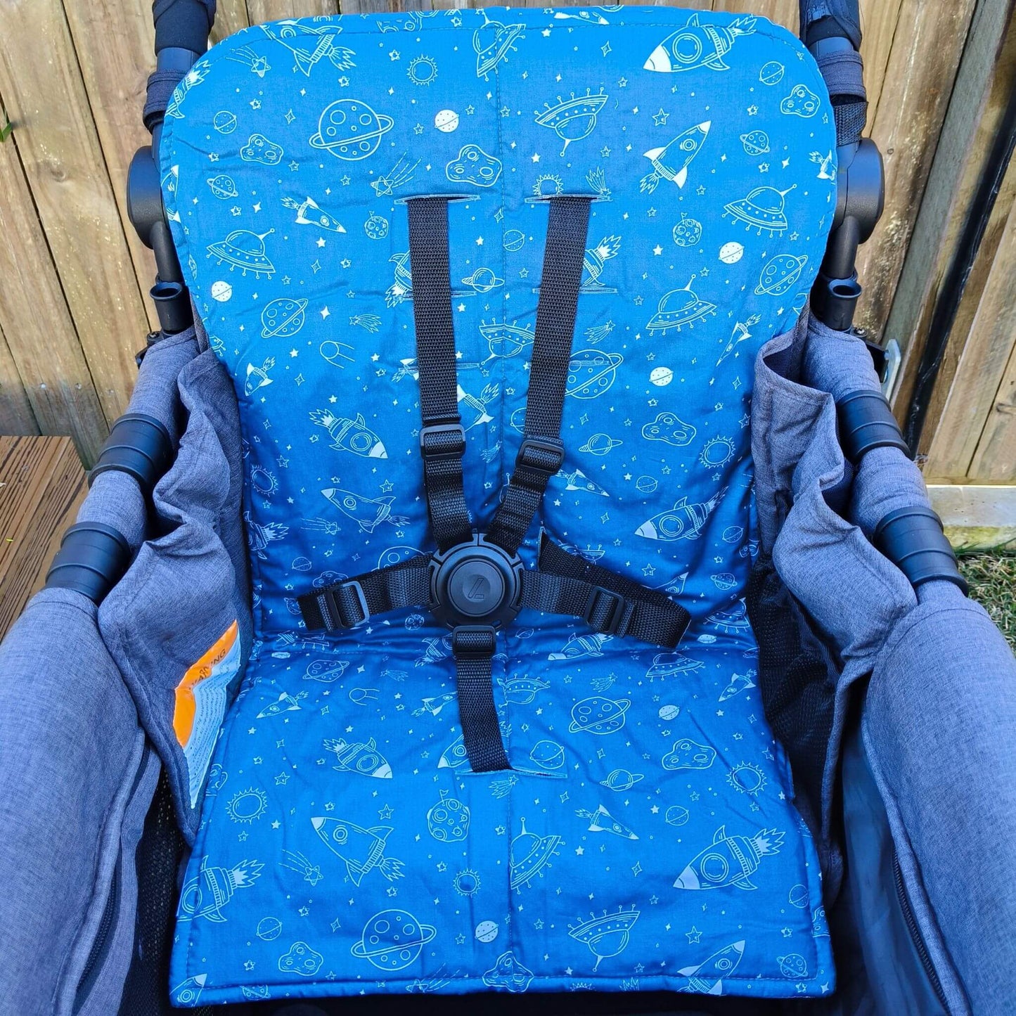 WonderFold_2_-_Car_Seat_Cover_-_Astro_Adventure_-_Blue