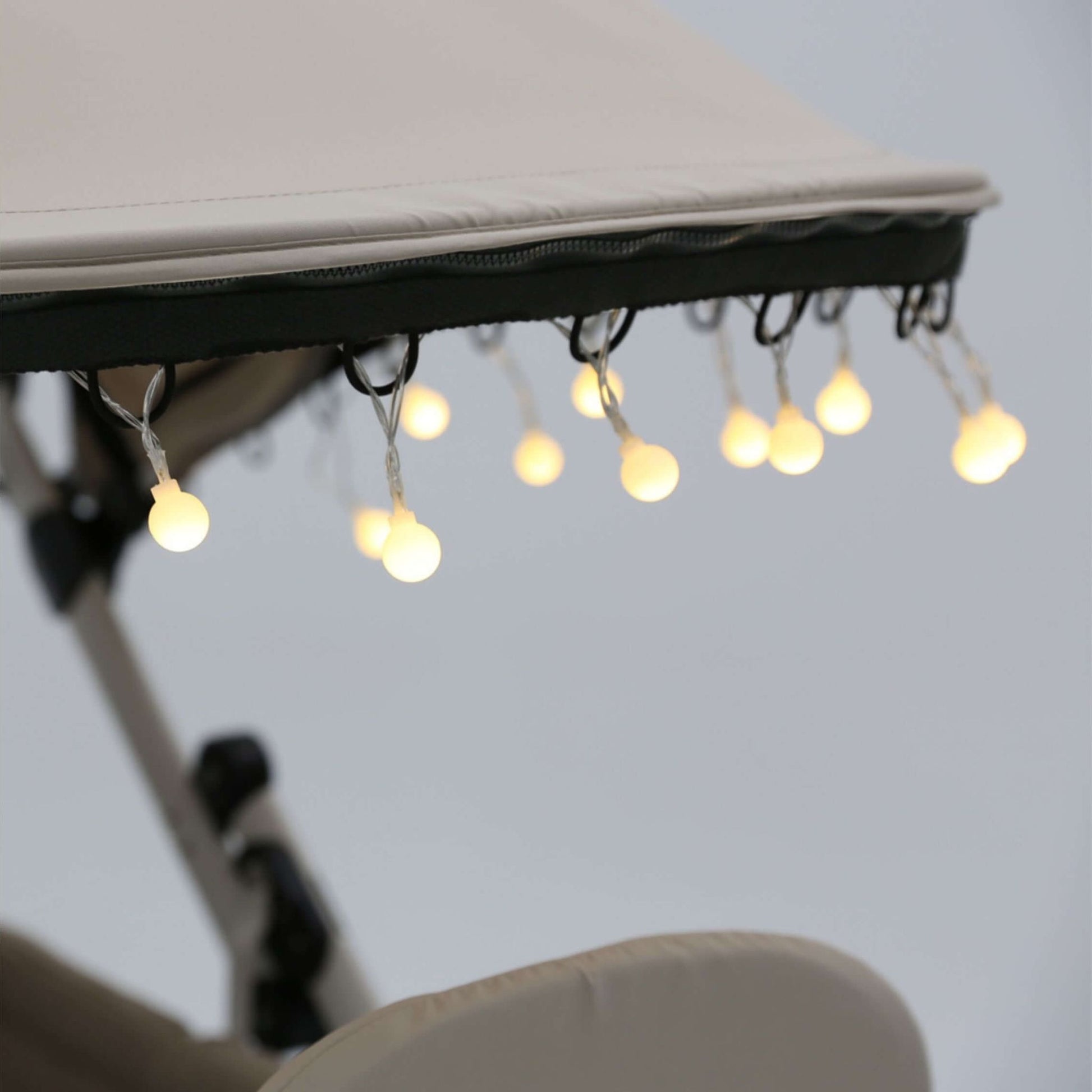 ProntoStrollerCanopyTwinkleLights-LightDetail-Australia