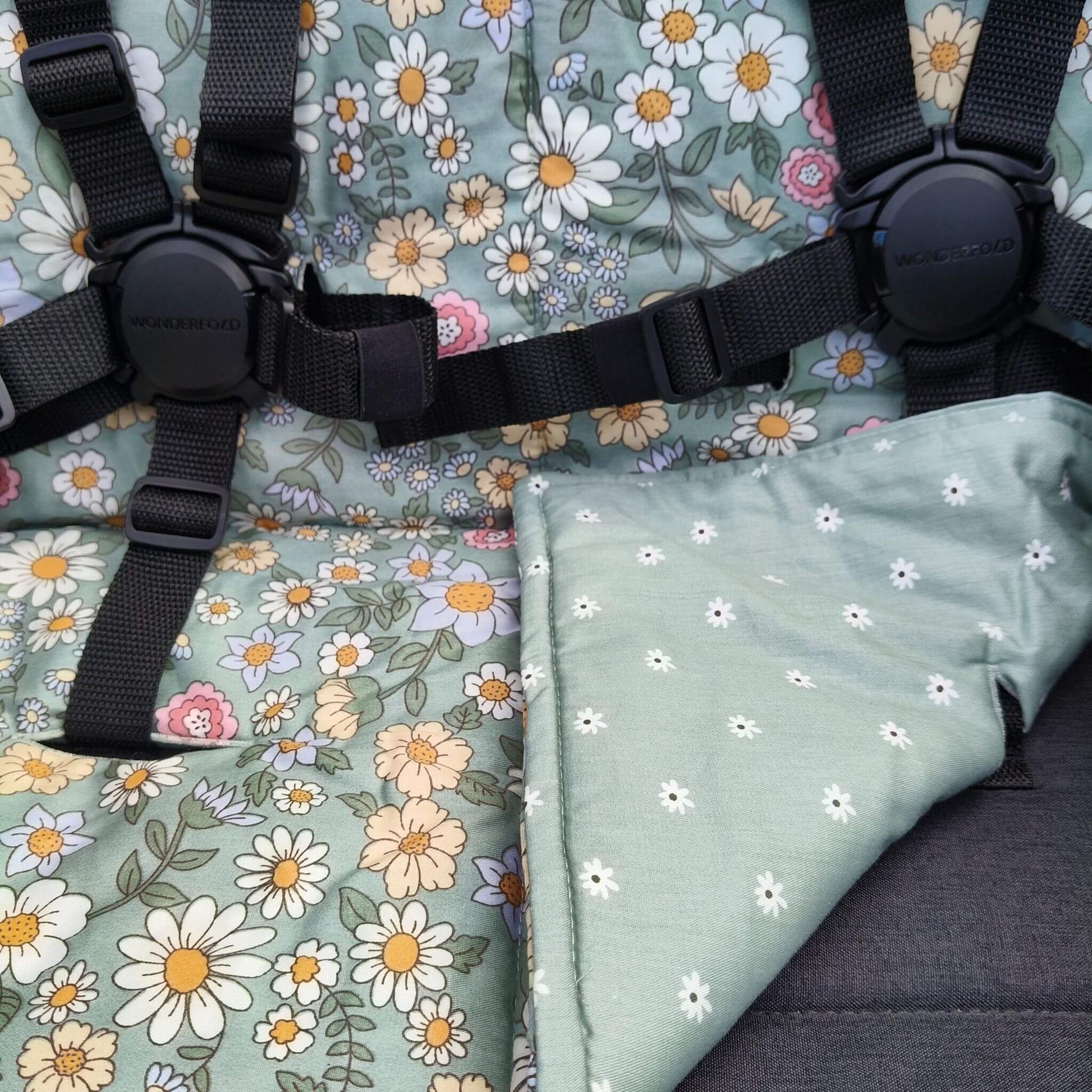 WonderFold_-_Car_Seat_Cover_-_Sage_Bloom